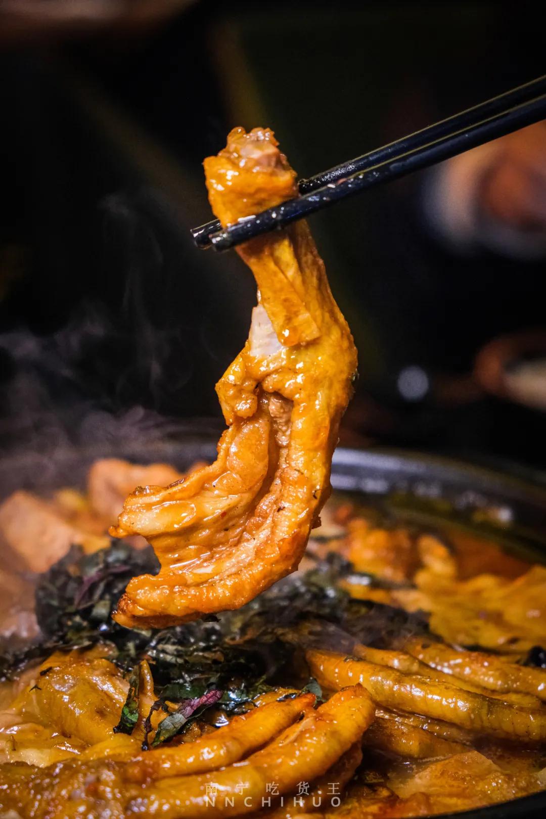 南宁夜宵炭火烤肉,南宁烧烤夜宵推荐