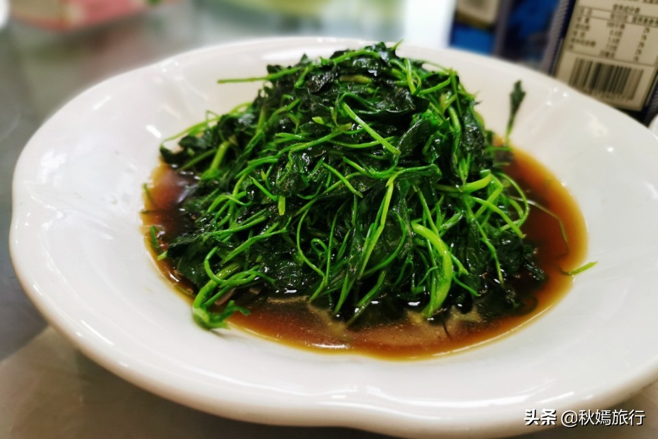 在常熟乡镇饭馆聚餐,12人20多道菜,菜肴酒水共1200元,值不值?