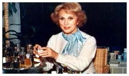 雅诗兰黛小棕瓶你不知道的小秘密,雅诗兰黛小棕瓶哪款最有效果