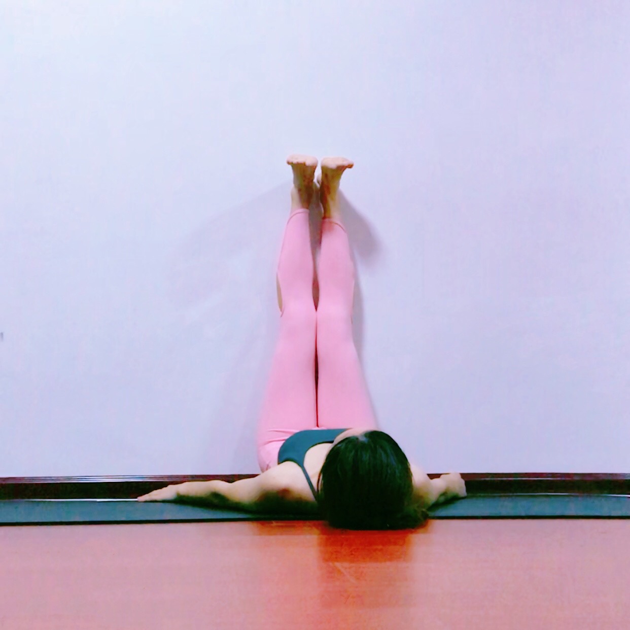 消除腿部浮肿的最快方法,什么睡觉姿势能消腿肿