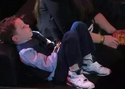 曾经很火的那个表情包现在怎样了,广为流传的表情包背后不为人知的