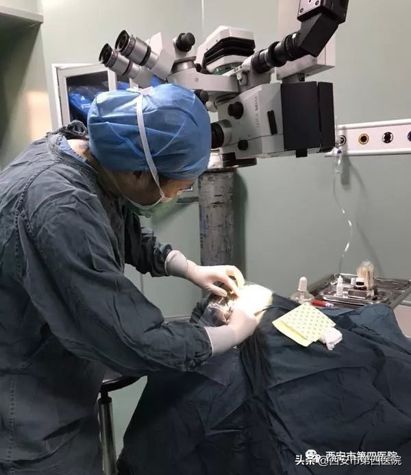 【以爱之名】身体倾斜45°坚持半个小时?对,这不是杂技表演!