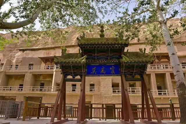 世界文化遗产之敦煌莫高窟,世界文化遗产之敦煌莫高窟作文