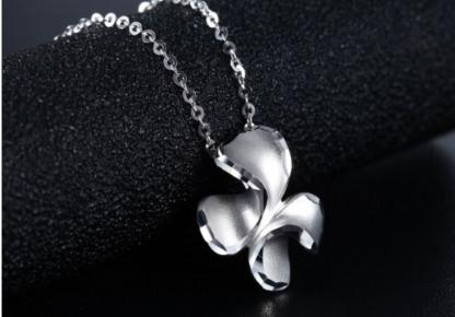 银质饰品变黑怎么处理,银饰品没有光泽了怎么处理