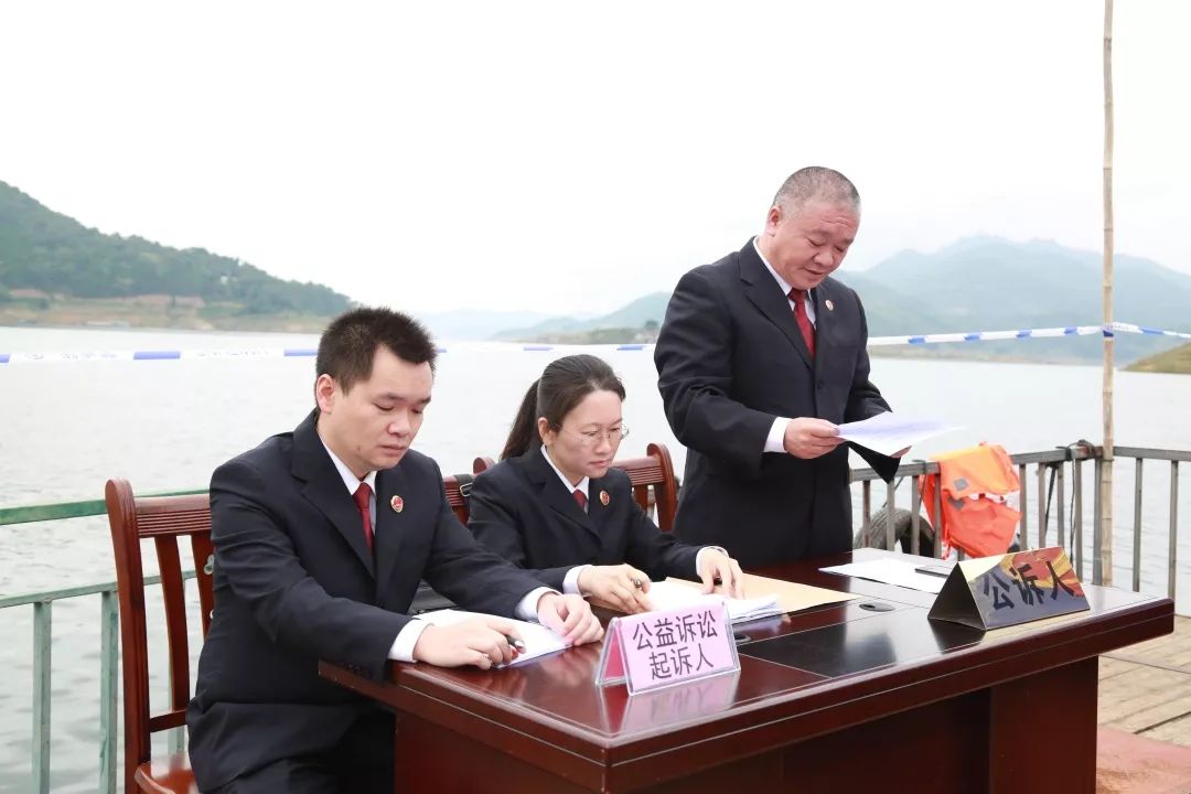 【第352期】销售“美国伟哥”等假药!隆林各族自治县人民检察院提起首例药品领域刑事附带民事公益诉讼!