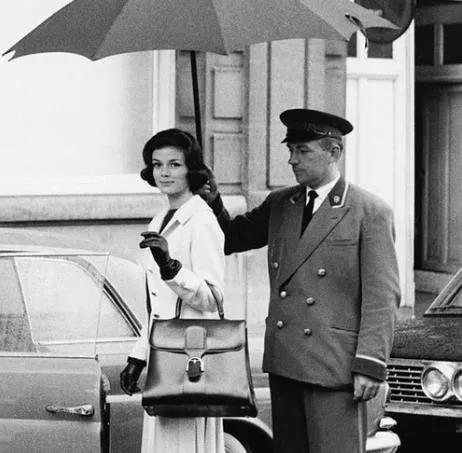 甩手奢侈皮具品牌Delvaux，115年利丰还有值钱资产吗？