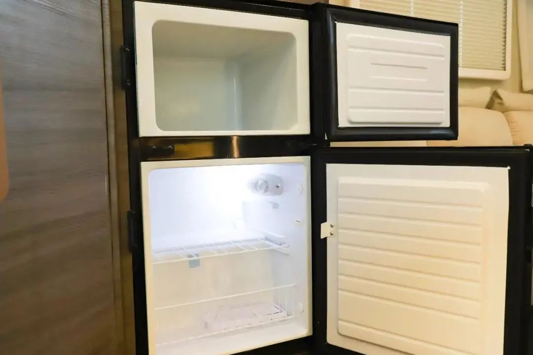 宇通c533旗舰探境版,2023款宇通c533旗舰版