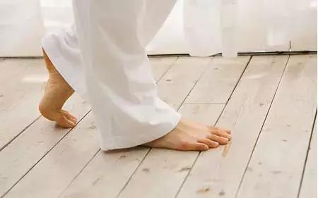 夏季流汗除味,夏天出汗酸臭味怎么解决