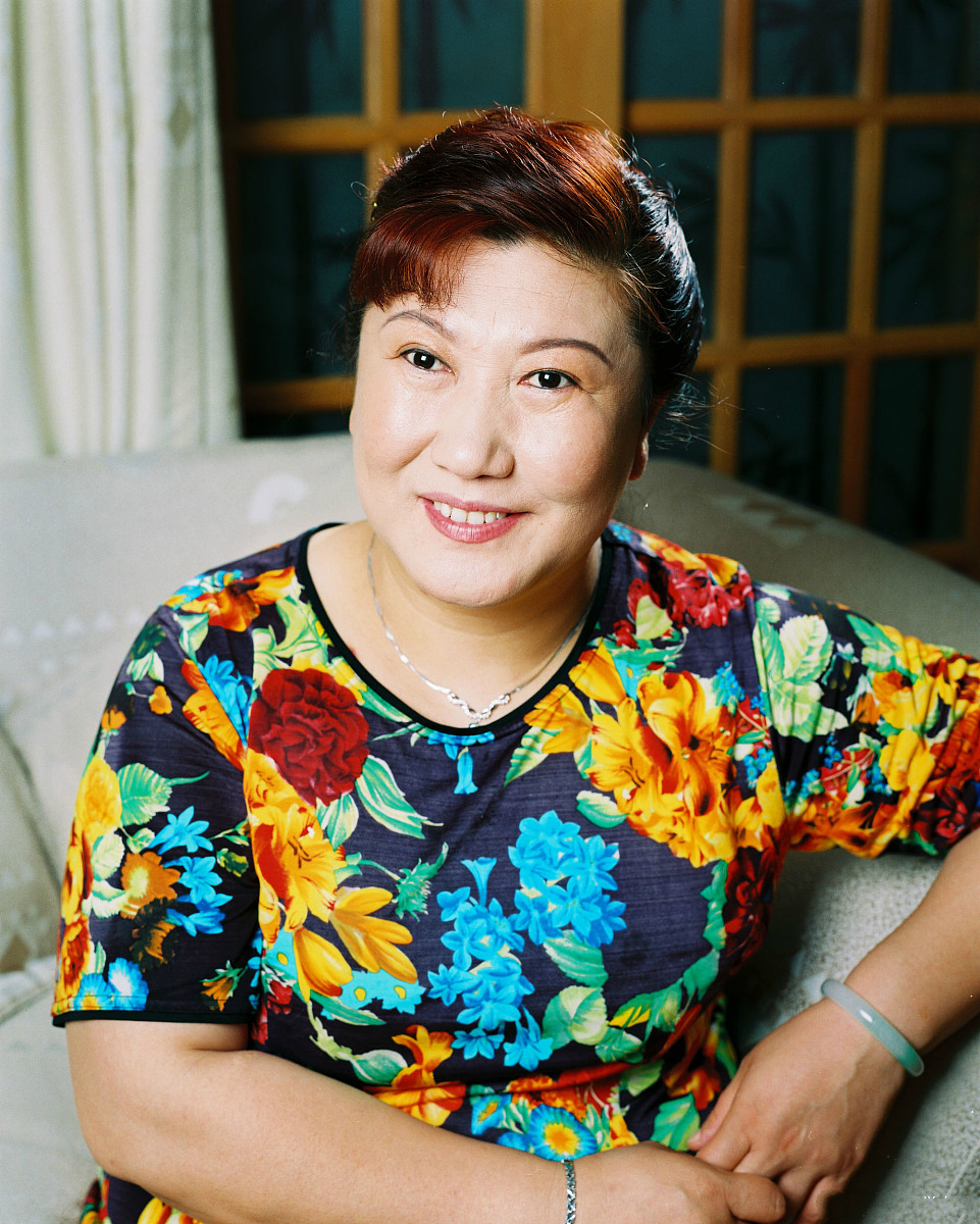 高秀敏和张艳茹哪个漂亮,高秀敏与王红梅是什么关系