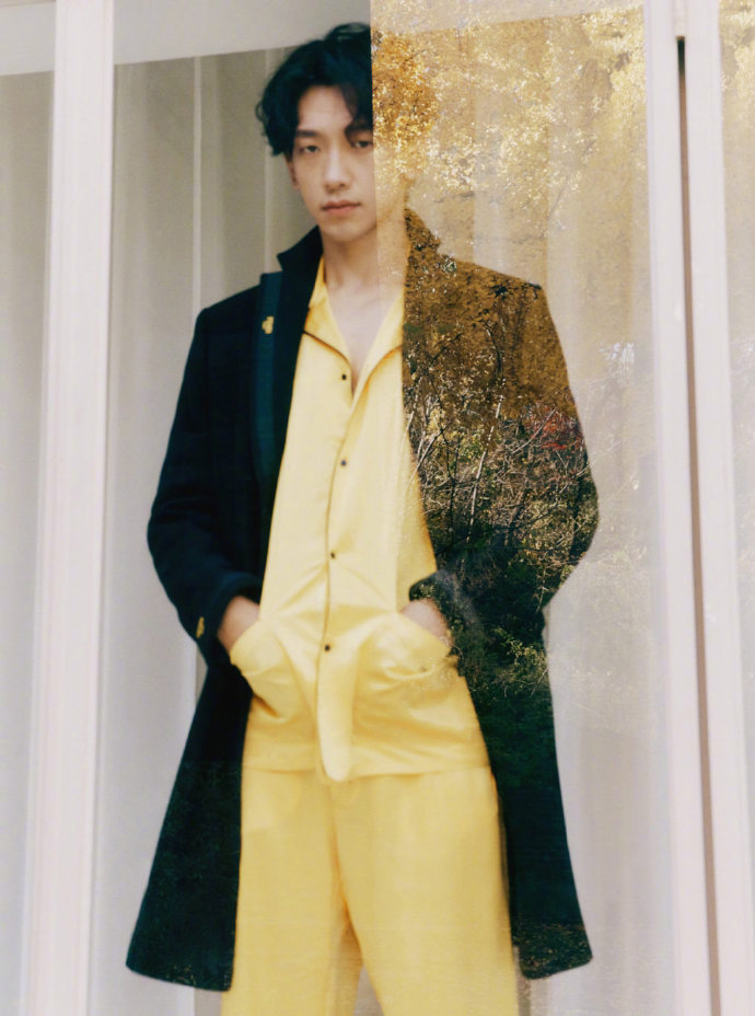 韩国男演员李准基的图片,韩国最帅气男明星李准基