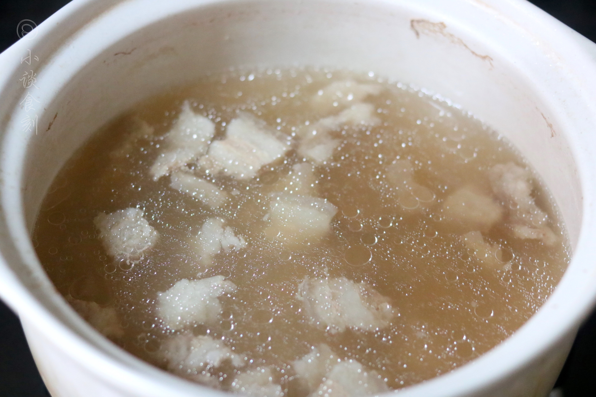 墨鱼加猪肉的家常做法,猪肉炖墨鱼怎么做才好吃