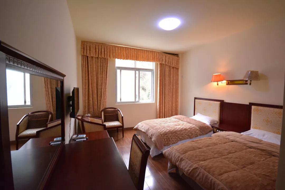 鼓城山-七里峡景区拍了拍你，国庆出游不用愁，收藏此文任君游