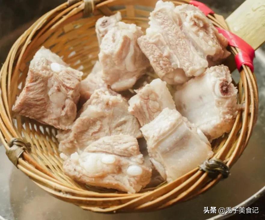 美味懒人饭之排骨焖饭家庭版做法,家庭版排骨焖饭的做法