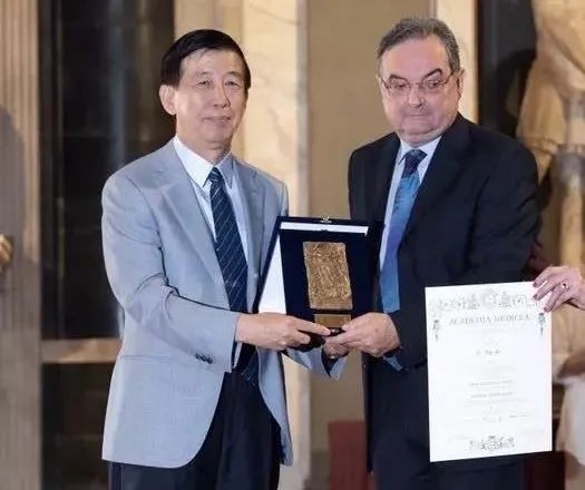 李英杰设计专访,设计师李英杰专访