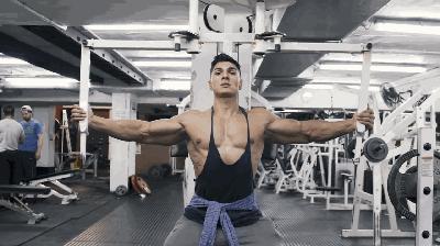5种必练的胸肌训练方法,新手如何高效的练出胸肌