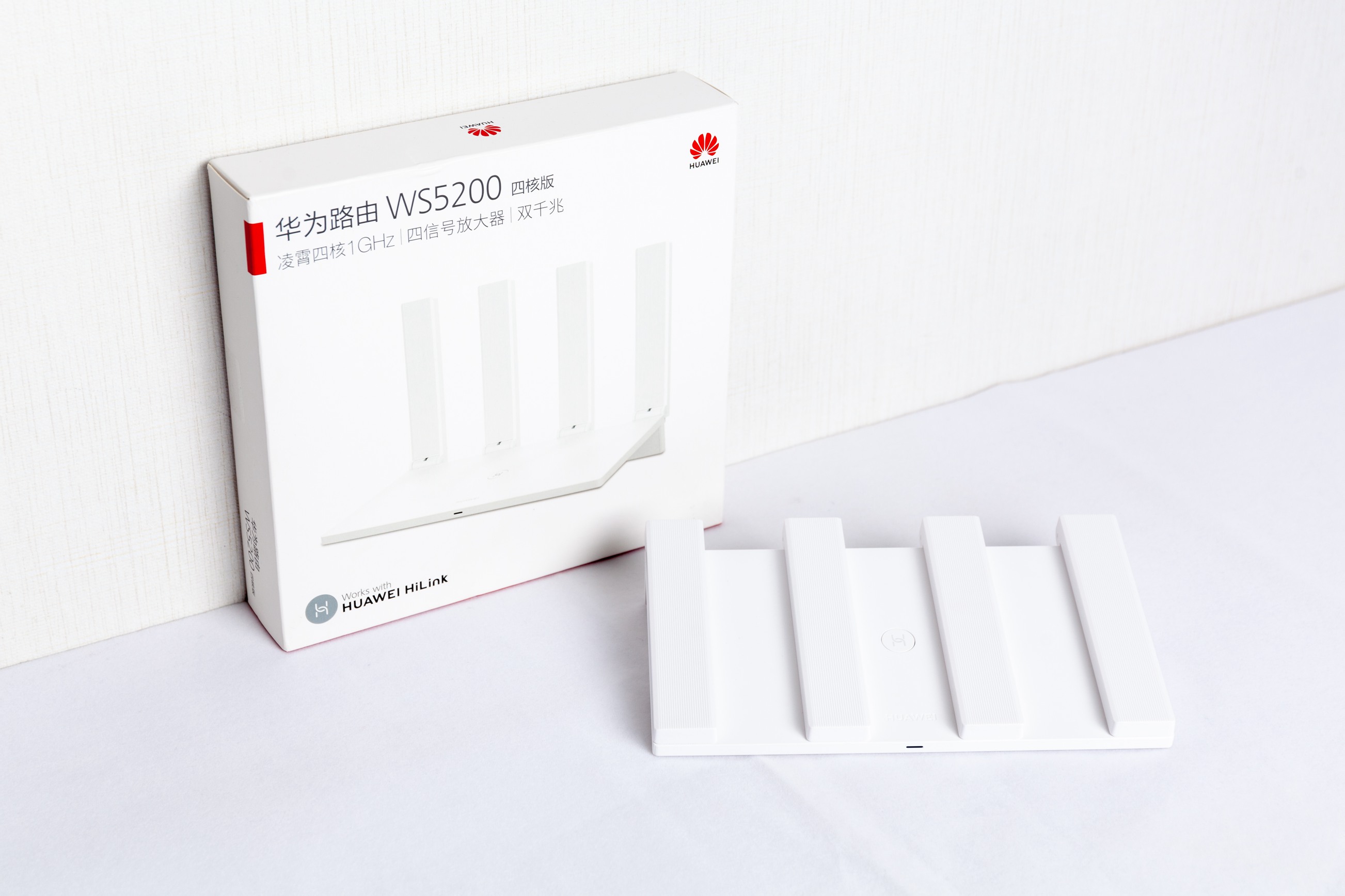 小米千兆路由器5g和2.4g哪个稳定,华为几款千兆路由器对比