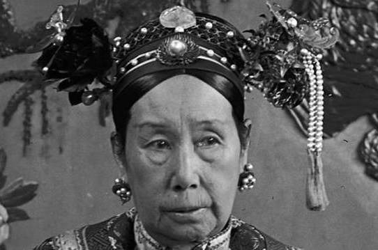 清朝第一家庭的一次婆媳矛盾,媳妇屁股挨了板子为哪般