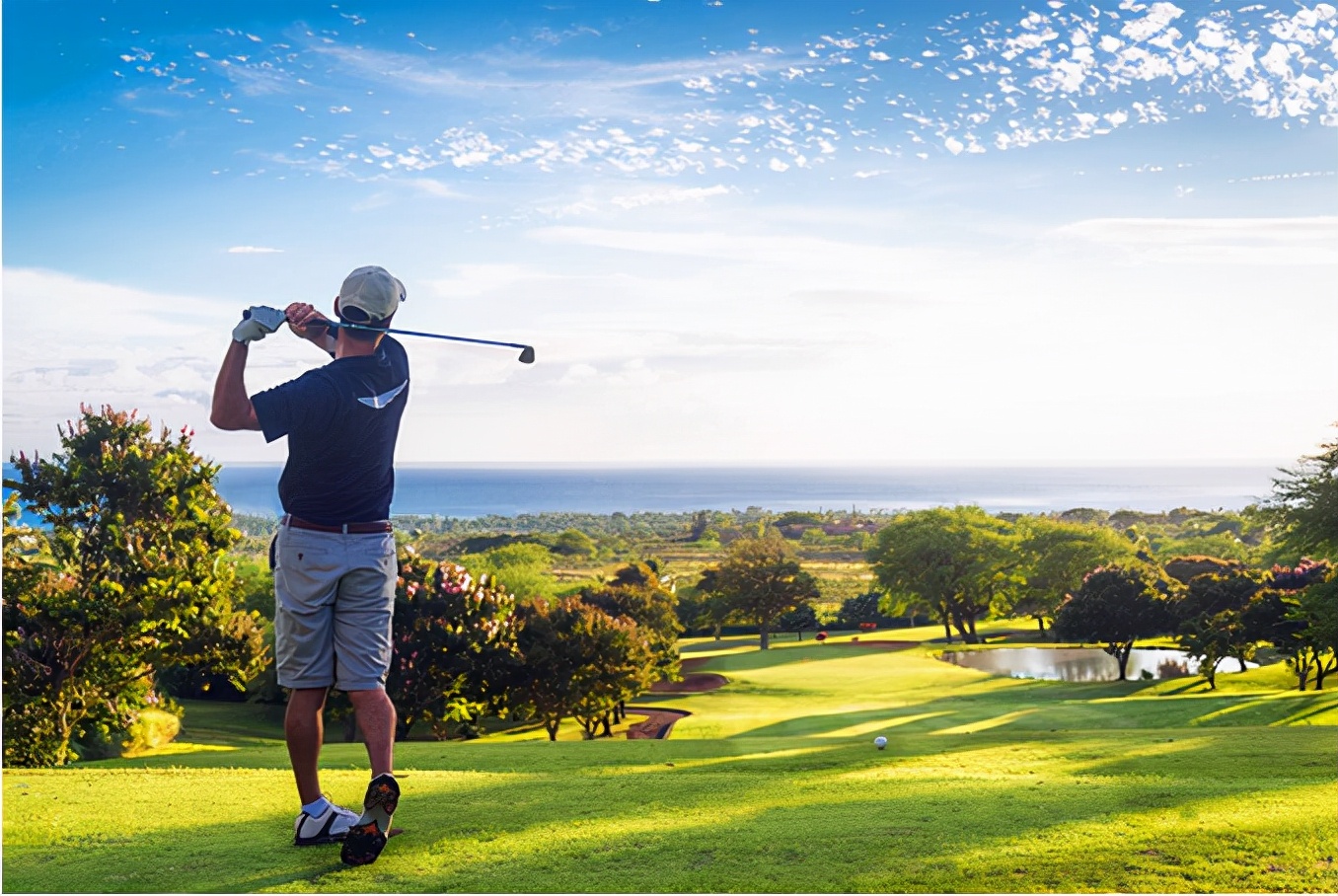 职场人的共同问题：怎么和领导打交道？不要一味地当“舔狗”