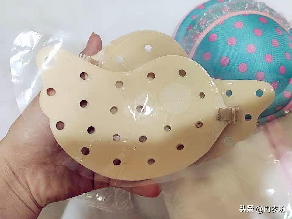 透气隐形胸罩怎么穿最合适,无痕硅胶隐形文胸怎么穿才正确