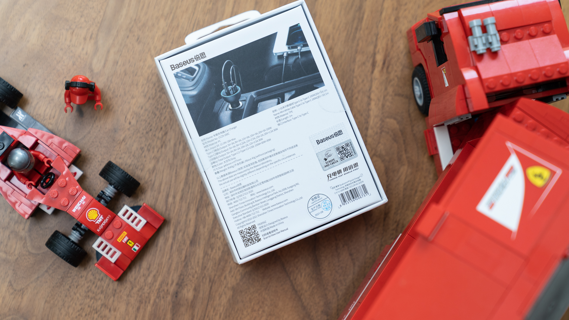 汽车人，出发！车生活补给利器，倍思160WQC5认证车载充电器分享