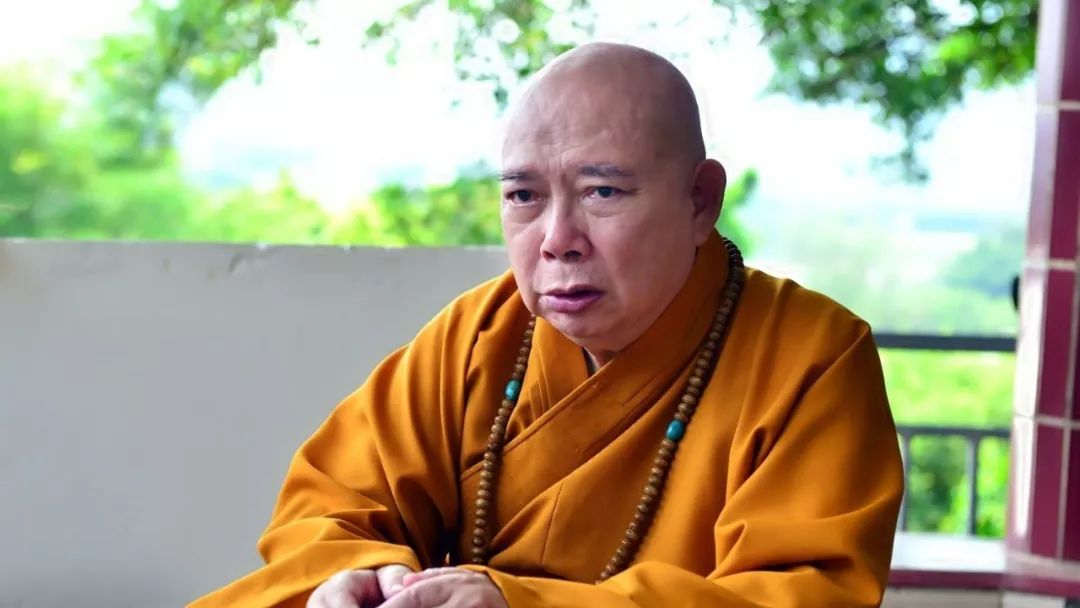 八两金评论周星驰视频原版,八两金周星驰的评价