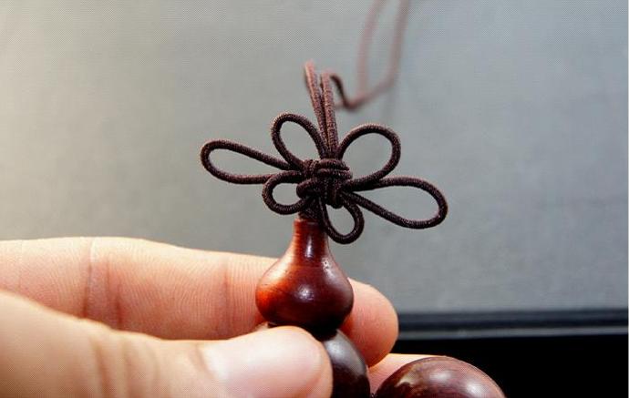 佛珠手串带三通打结方法,12颗佛珠穿法没有三通如何收尾