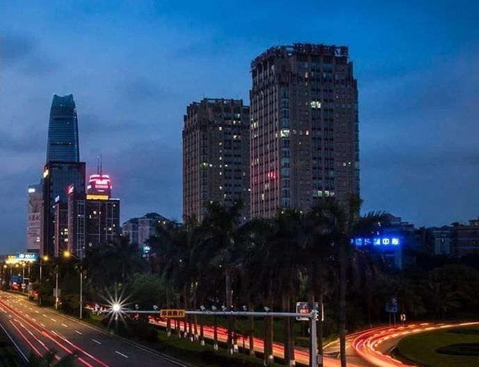 东莞干几份工作可以月入2w,东莞月入过万的副业