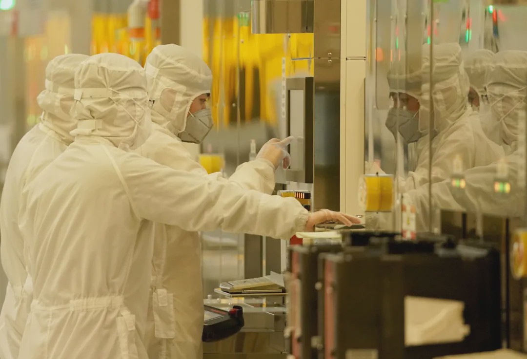 中国芯生存现状,中国芯痛之下如何破局