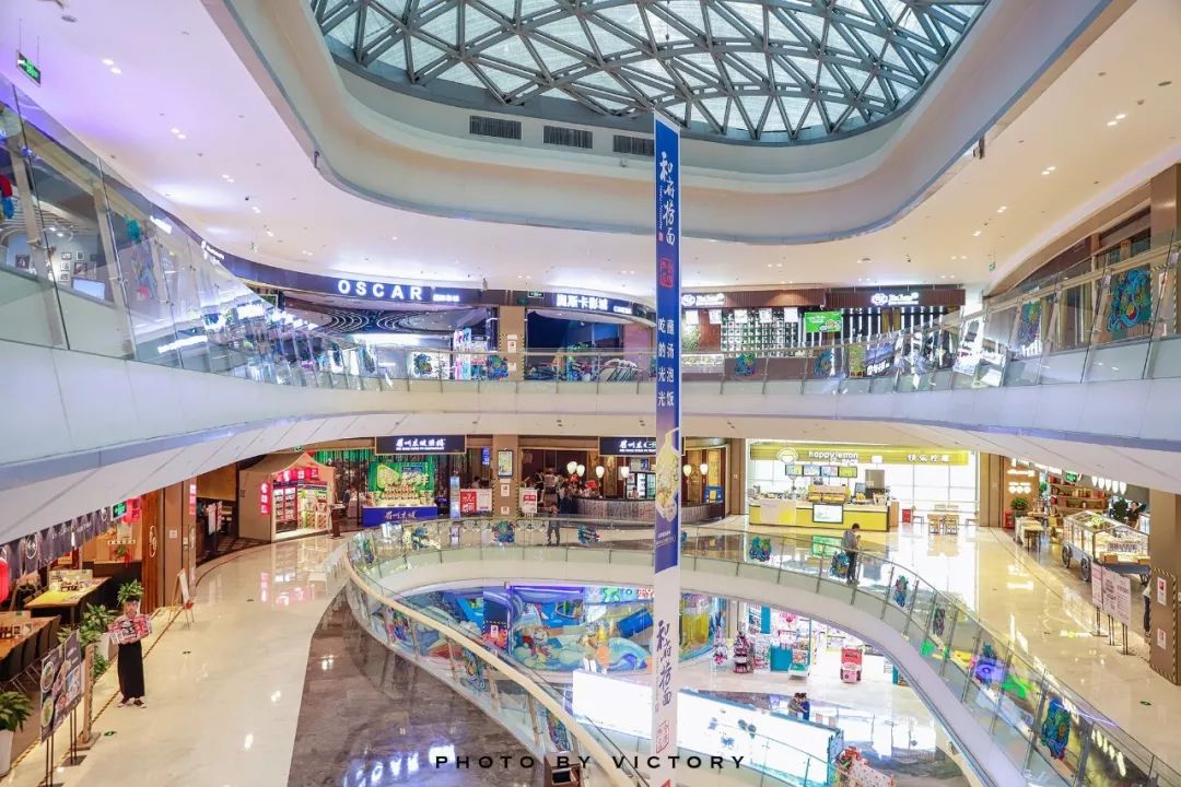 喜茶、和府捞面、兰巴赫……齐聚曲江老牌商场，等你Pick！