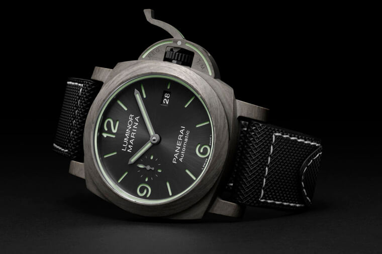 华为手表表壳划伤怎么办,颂拓手表表壳划痕修复