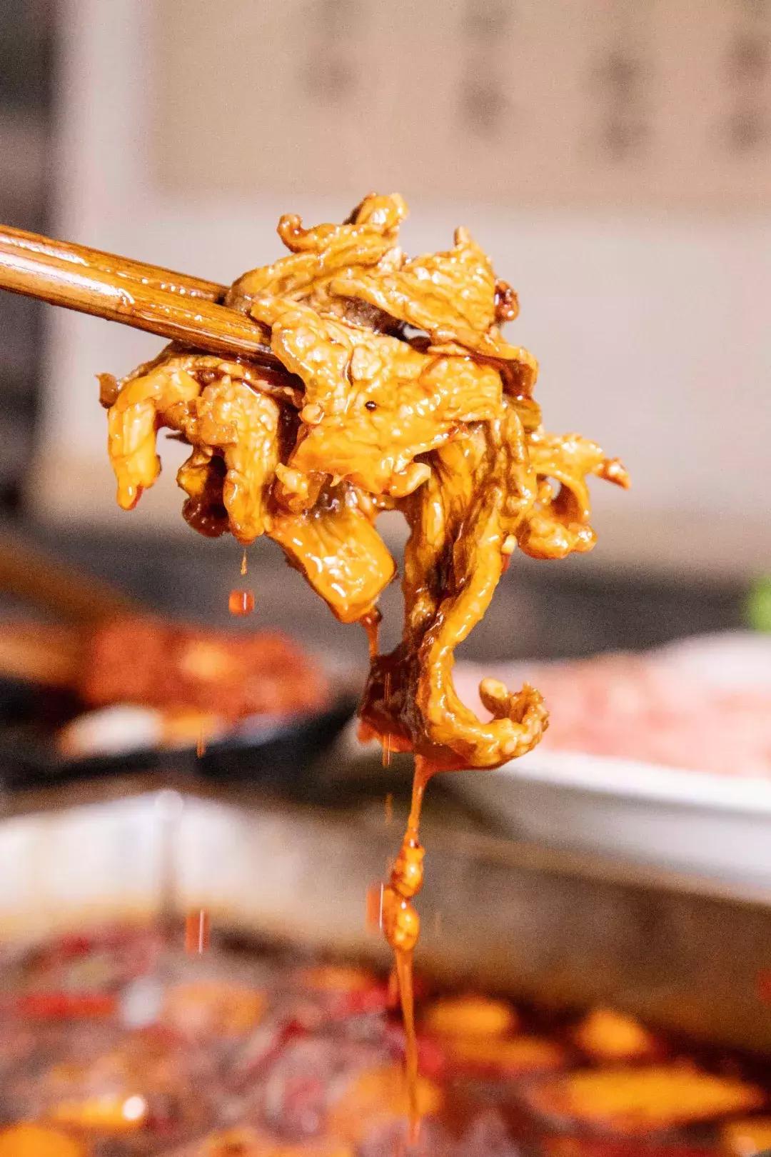 成都这家每天爆满的火锅店,成都最好吃的火锅店推荐