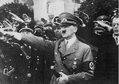 二战前，英国政府瞧不起希特勒！认为德国贫穷落后