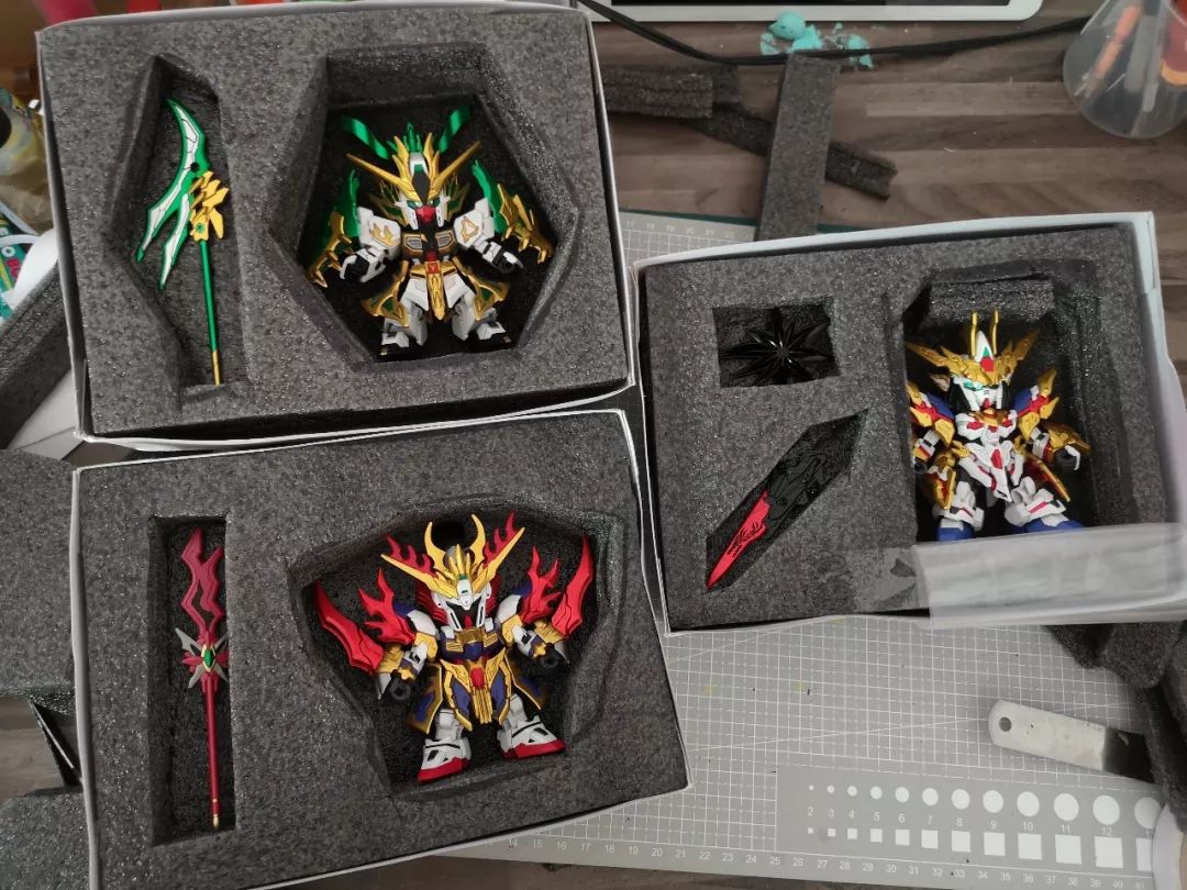 新三国刘关张图片,高达三国传刘关张合体