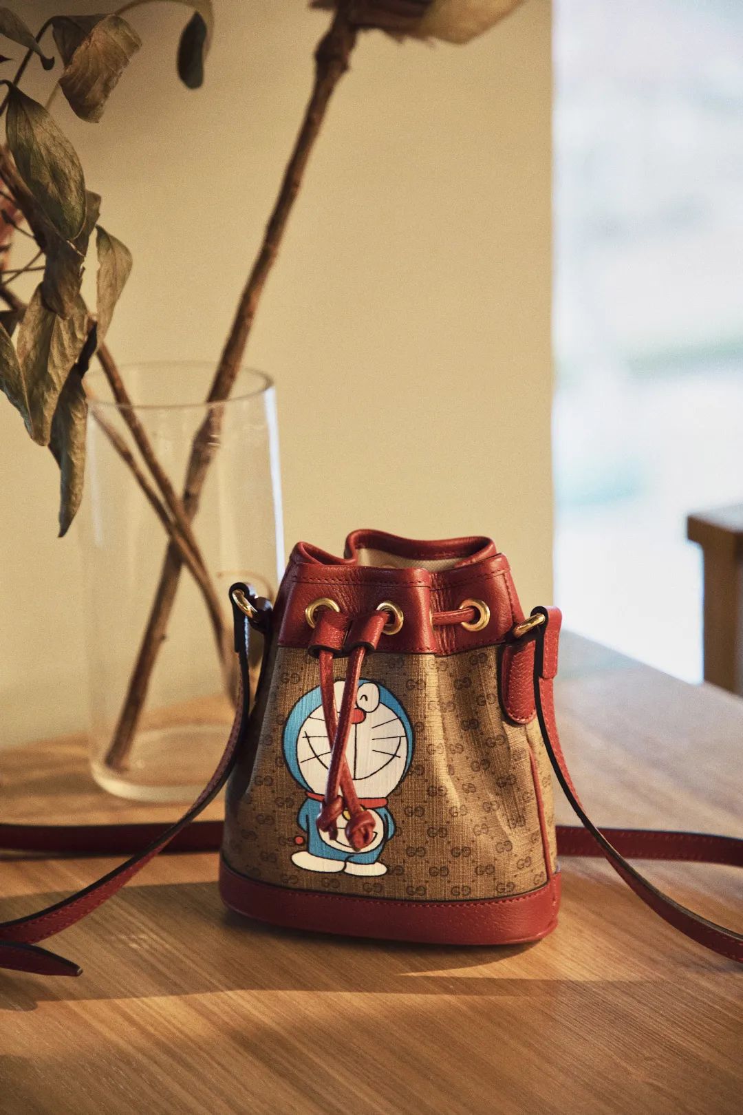 Gucci哆啦A梦联名系列也太可爱了吧！究竟哪款值得买？