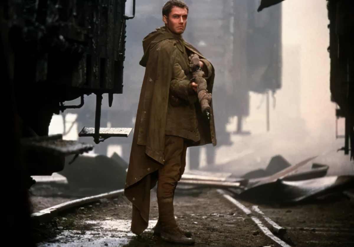 凡尔赛学经典反例，这部电影讲述了虚假繁荣的极端