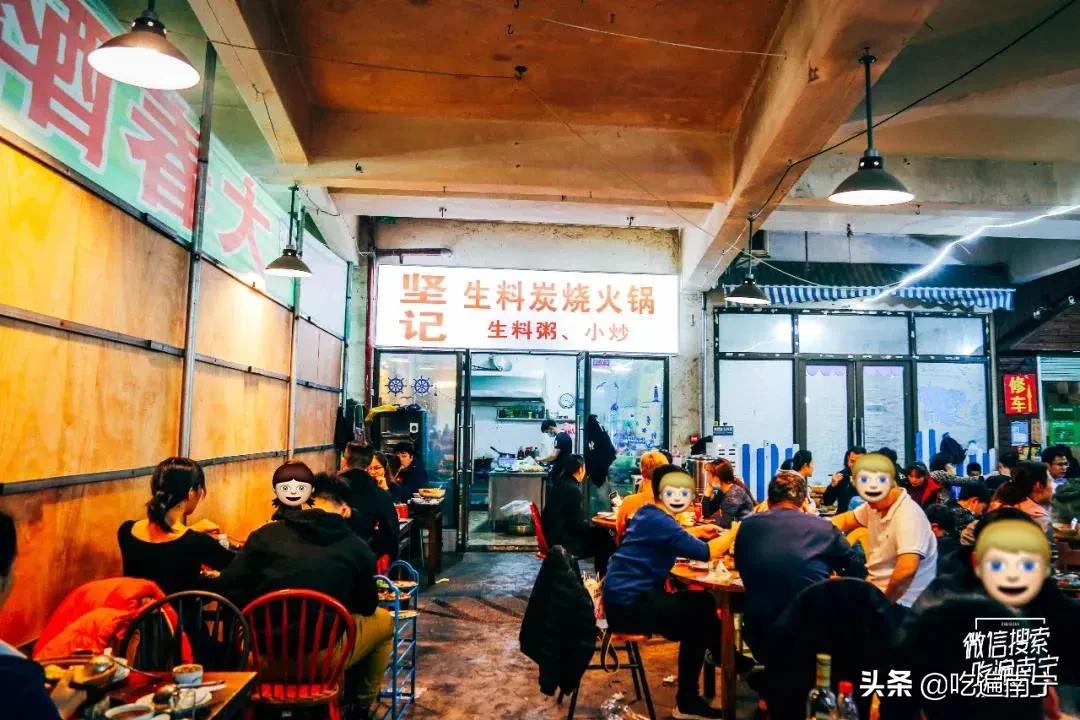 深夜大排档的富人区,富人区大排档餐厅