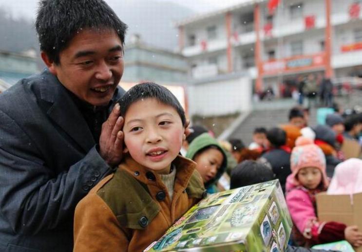 我也想抱抱你，妈妈——浅析农村孩子心理依恋障碍