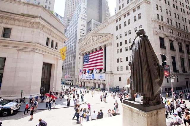 各国抛售美国国债对黄金的影响,抛售美国国债换回的是美金吗