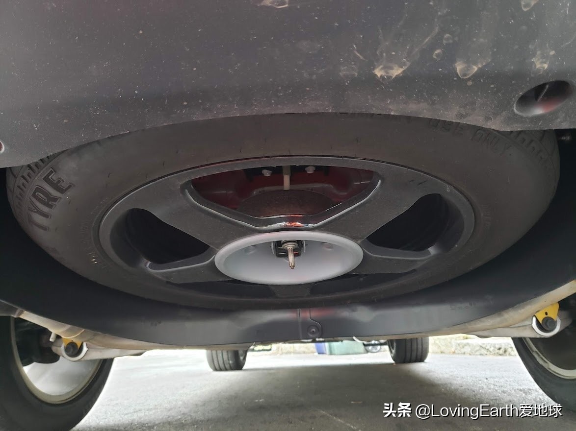 大切诺基srtvs道奇杜兰戈地狱猫,2023款道奇杜兰戈srt地狱猫内饰