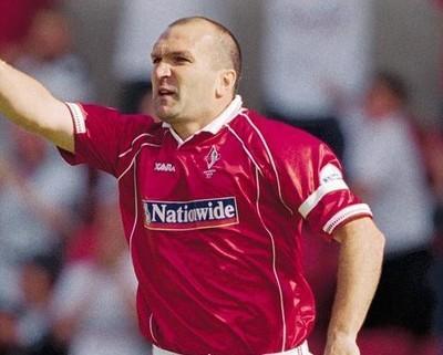 足球鲁多克,足坛十大胖的足球运动员