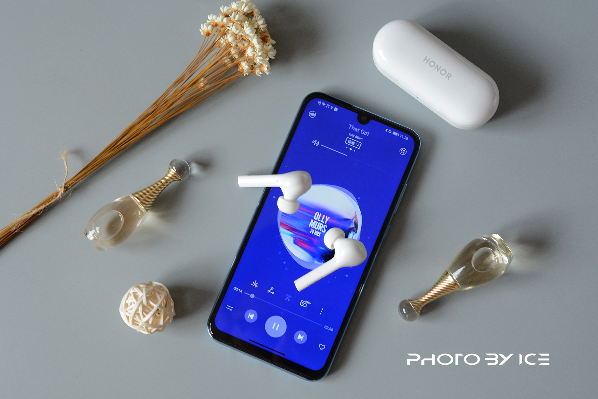 荣耀蓝牙耳机flypods3对比青春版,荣耀FlyPods青春版真无线蓝牙耳机