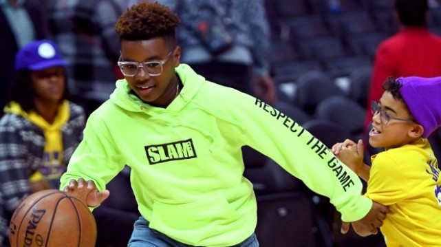 詹姆斯祝贺自己儿子生日,詹姆斯为小儿子庆生