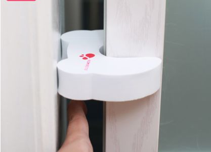 孩子夹伤后的防护措施和抢救办法。