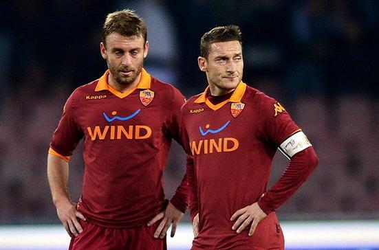 意大利足球界在行动！托蒂捐设备，德罗西献血，国米连续捐款捐物