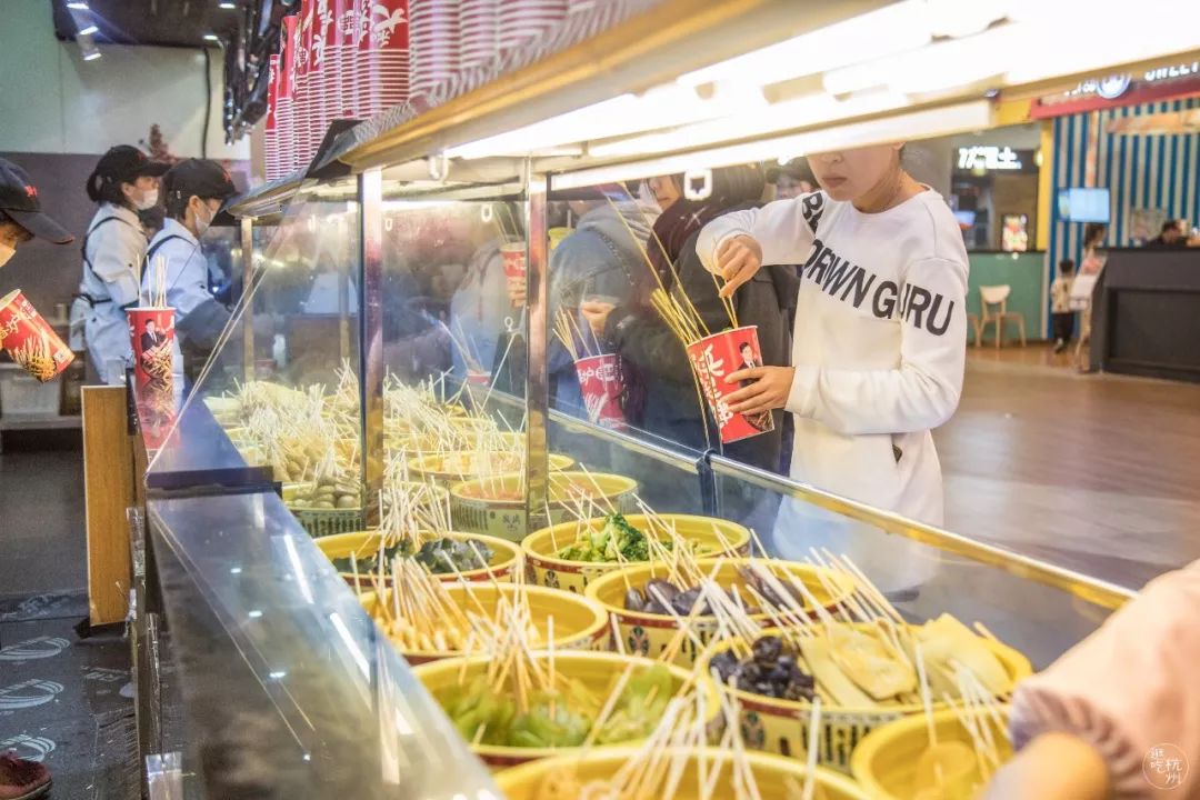 日销5万的串串店,日营业额1000的串串店