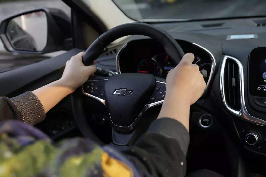 十年老司机开车技巧,10年驾龄也没搞懂的开车技巧