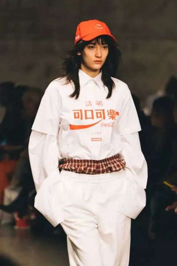 太平鸟小熊联名款,太平鸟衣服联名