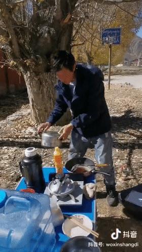 这对神仙眷侣，率300万抖音粉丝“云冒险”，获5000万网友点赞