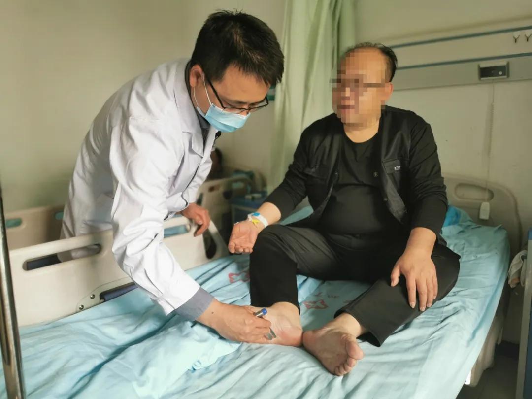 突发右侧偏瘫失语一个月,偏瘫突然失语