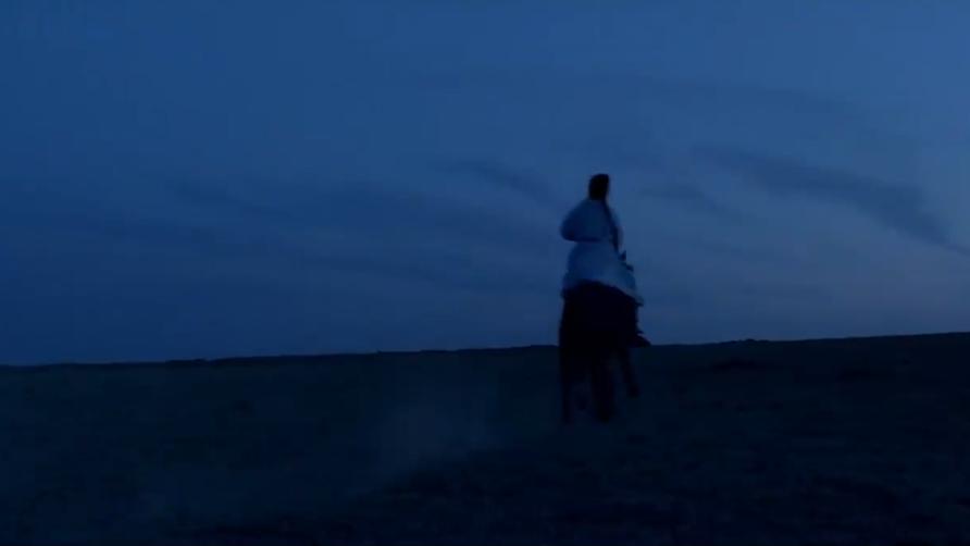 人性与欲望交织的电影，揭开中年女人难以启齿的尴尬，真实又残忍